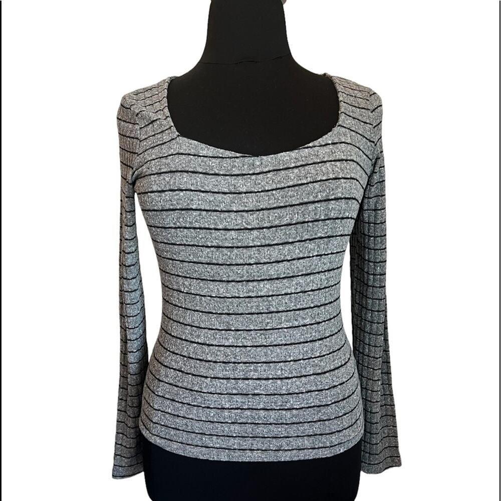 PST Women’s size xL Gray Top
